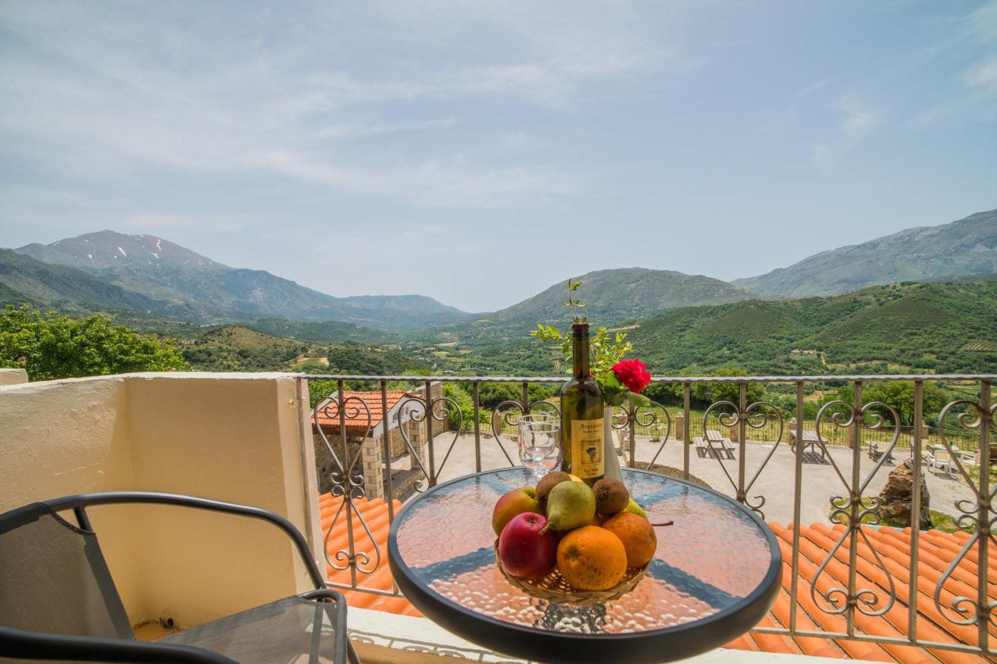 Aravanes Thronos Habitación foto