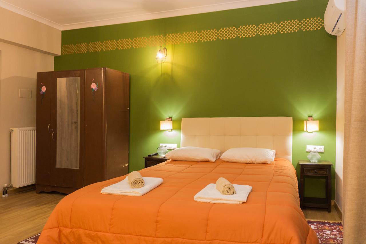 Aravanes Thronos Habitación foto